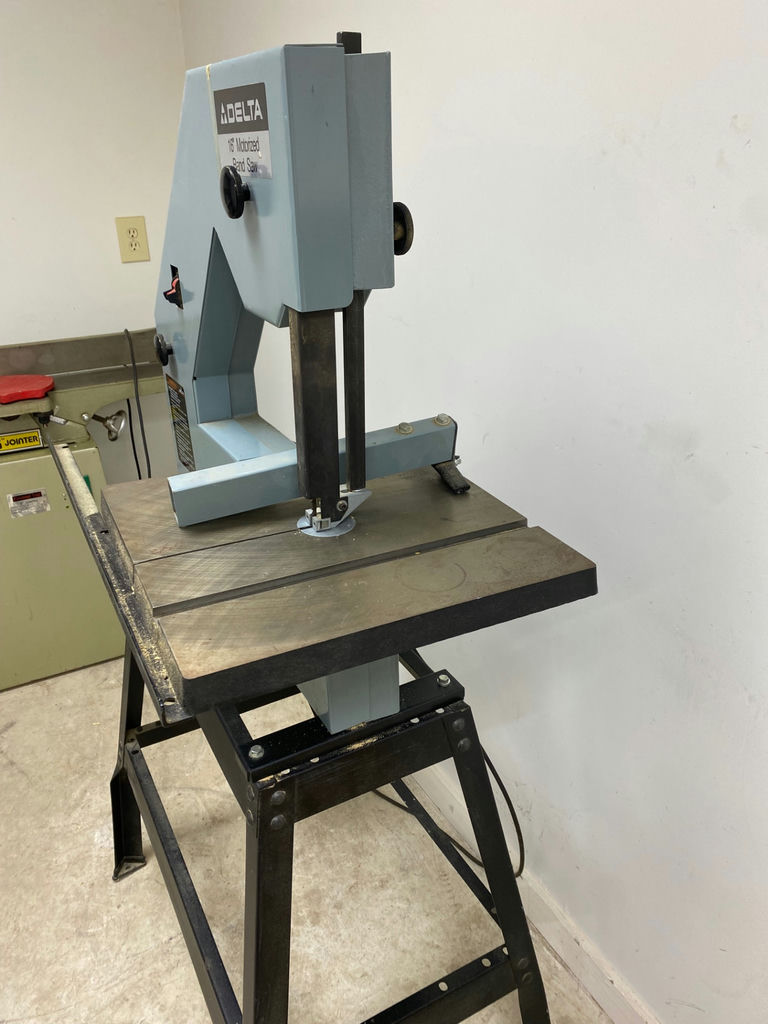 Delta Motorized Band Saw - image 3 of 7