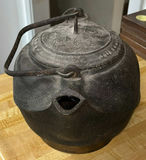 Cast Iron Kettle with Lid - thumbnail 6 of 7