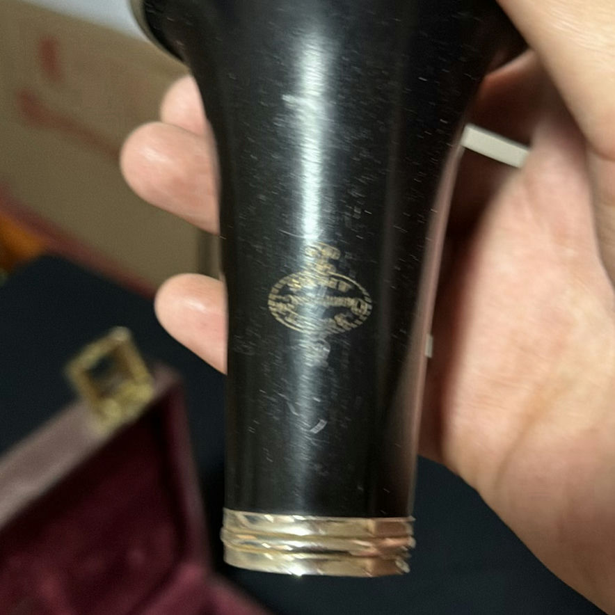 Bb clarinet in case with accessories - image 4 of 7