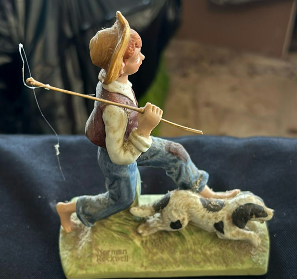 Norman Rockwell Figurines and Books - image 2 of 10