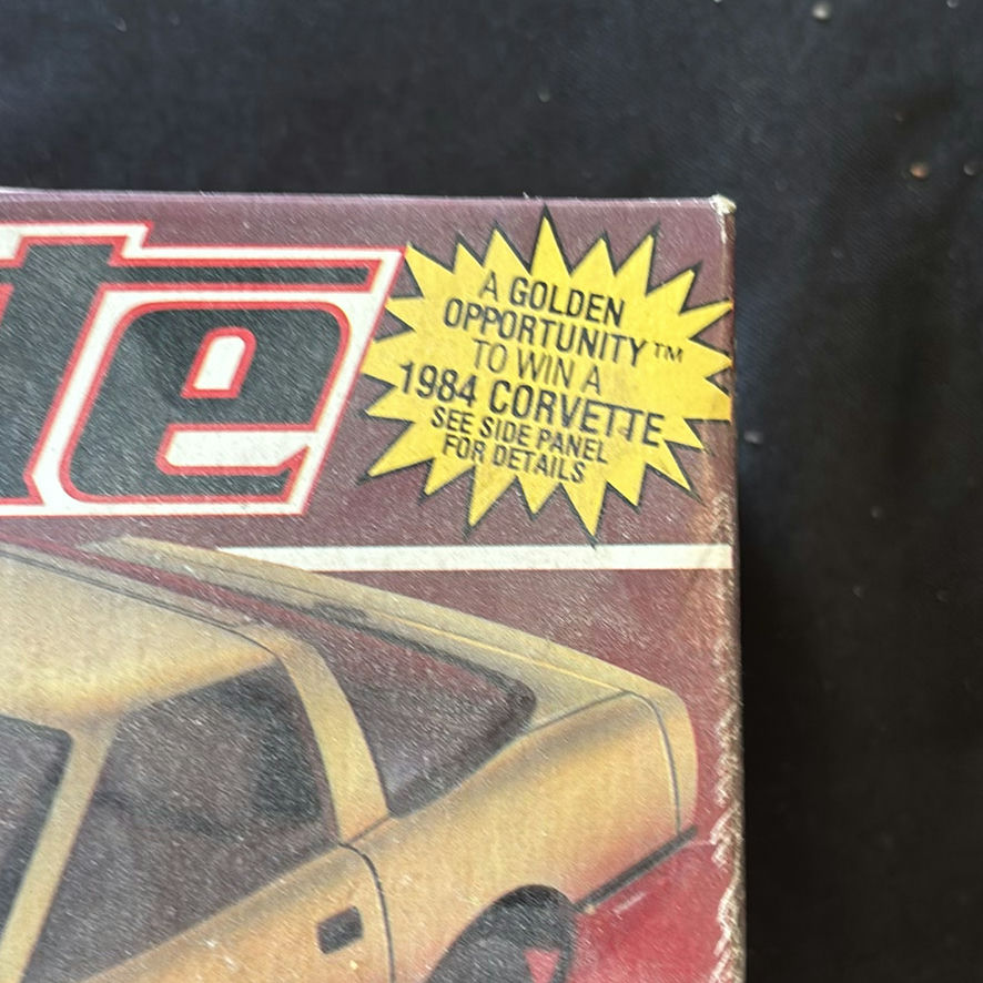Special Edition Corvette 1/25-Scale Model Kit - image 2 of 4