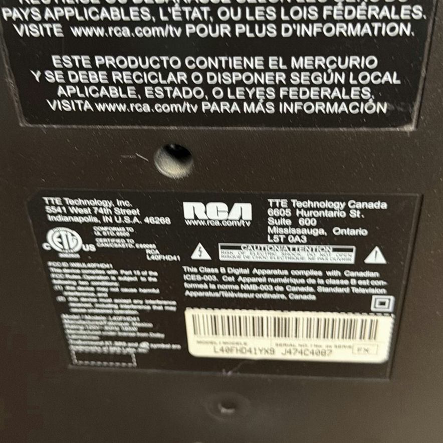 RCA flat-screen TV/monitor with multiple inputs - image 3 of 4