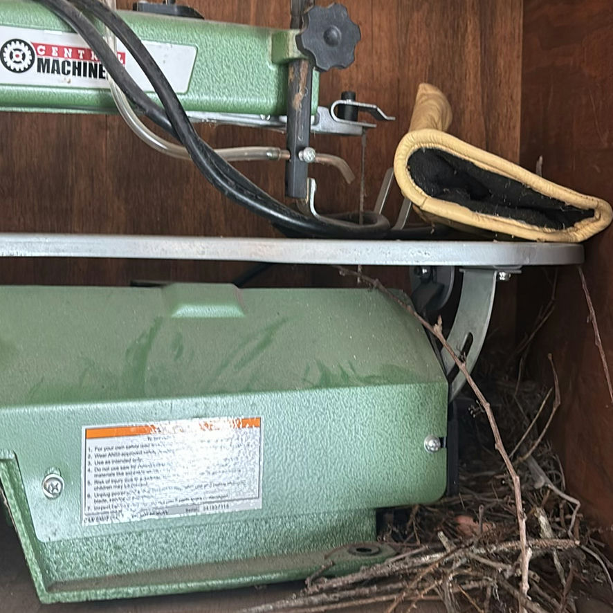 Woodworking power tools and hand saw collection - image 3 of 8