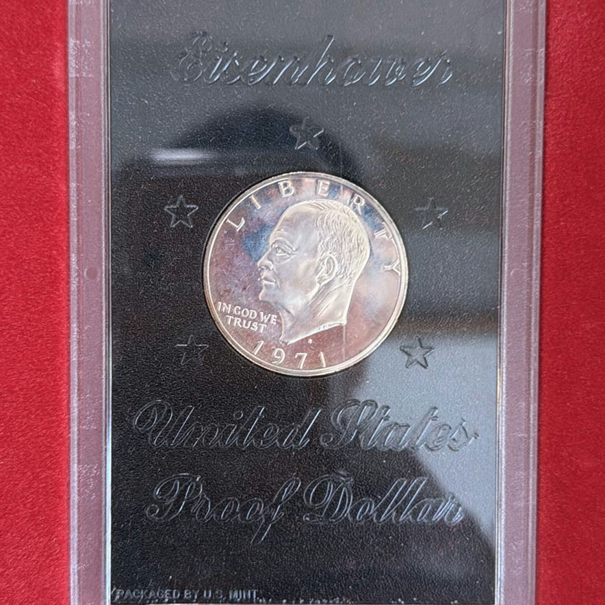 Three Eisenhower dollar proof coin sets in presentation boxes - image 4 of 8