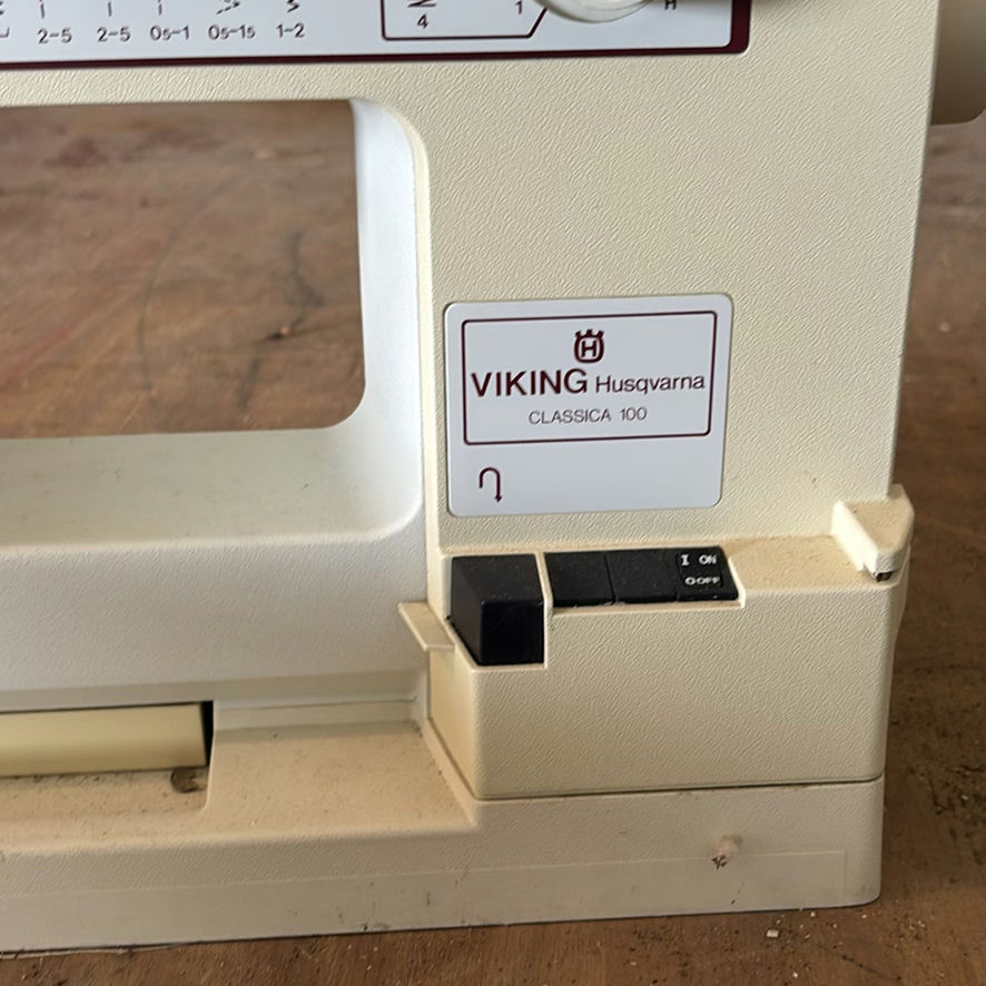 Husqvarna Viking Classica 100 sewing machine with dust cover and workshop vise - image 6 of 8