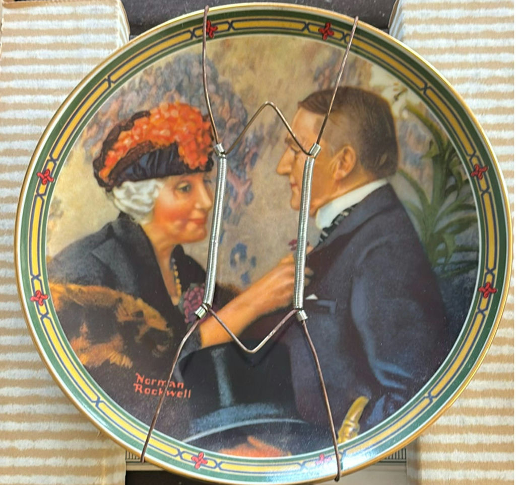 Norman Rockwell Limited Edition Decorative Plates Set - image 3 of 38