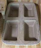 Assorted vintage bakeware and kitchen appliances - thumbnail 2 of 10