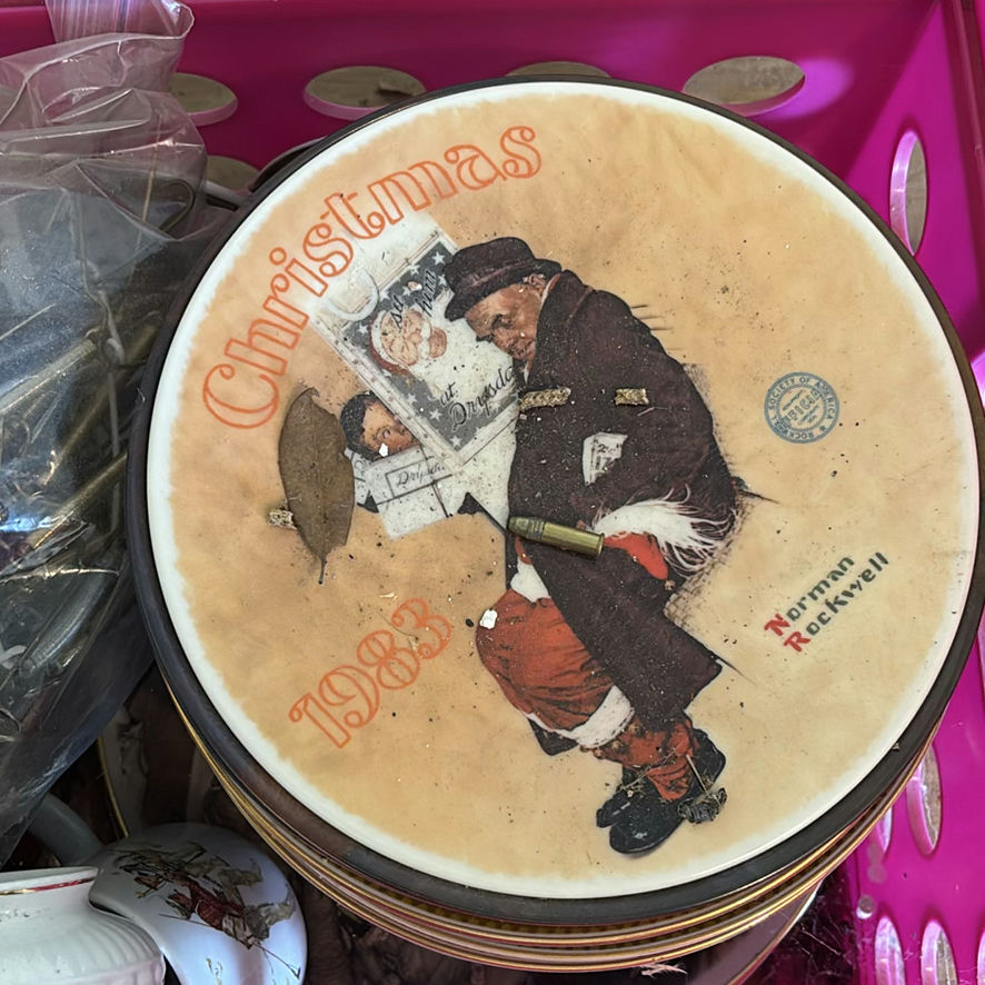 Norman Rockwell decorative plates collection - image 2 of 15