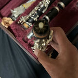 Bb clarinet in case with accessories - thumbnail 3 of 7