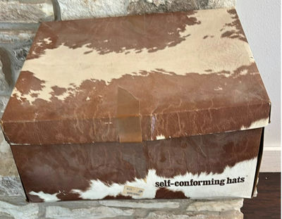 Black cowboy hat in Resistol box - Image 1 of 7