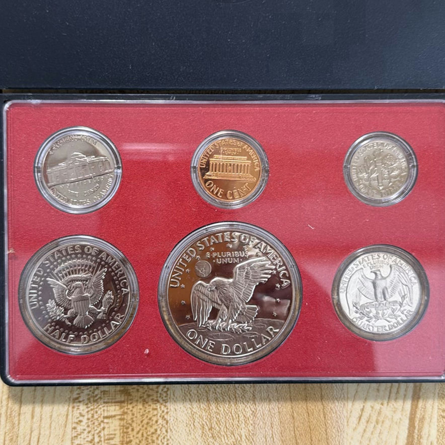 1974 United States Proof Set and Eisenhower Coin Collection - image 5 of 6