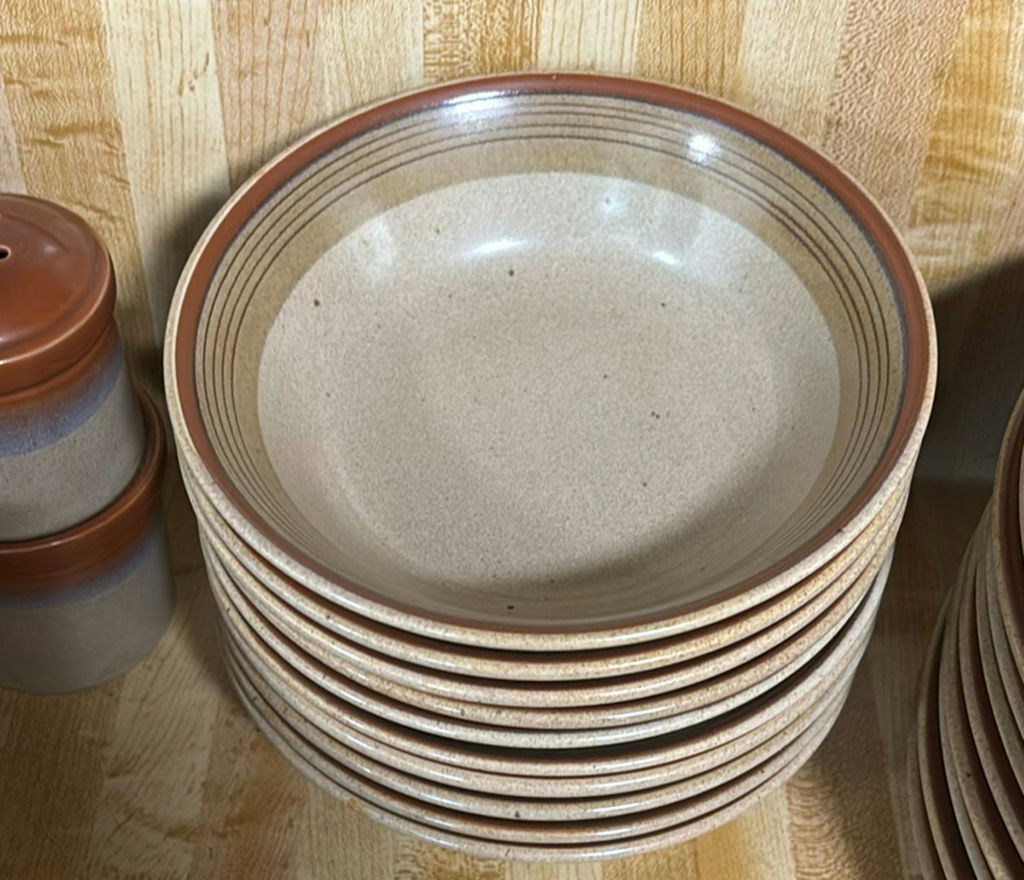 Stoneware dinnerware set with plates, bowls, and mugs - image 9 of 11