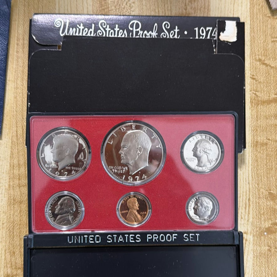 1974 United States Proof Set and Eisenhower Coin Collection - image 4 of 6