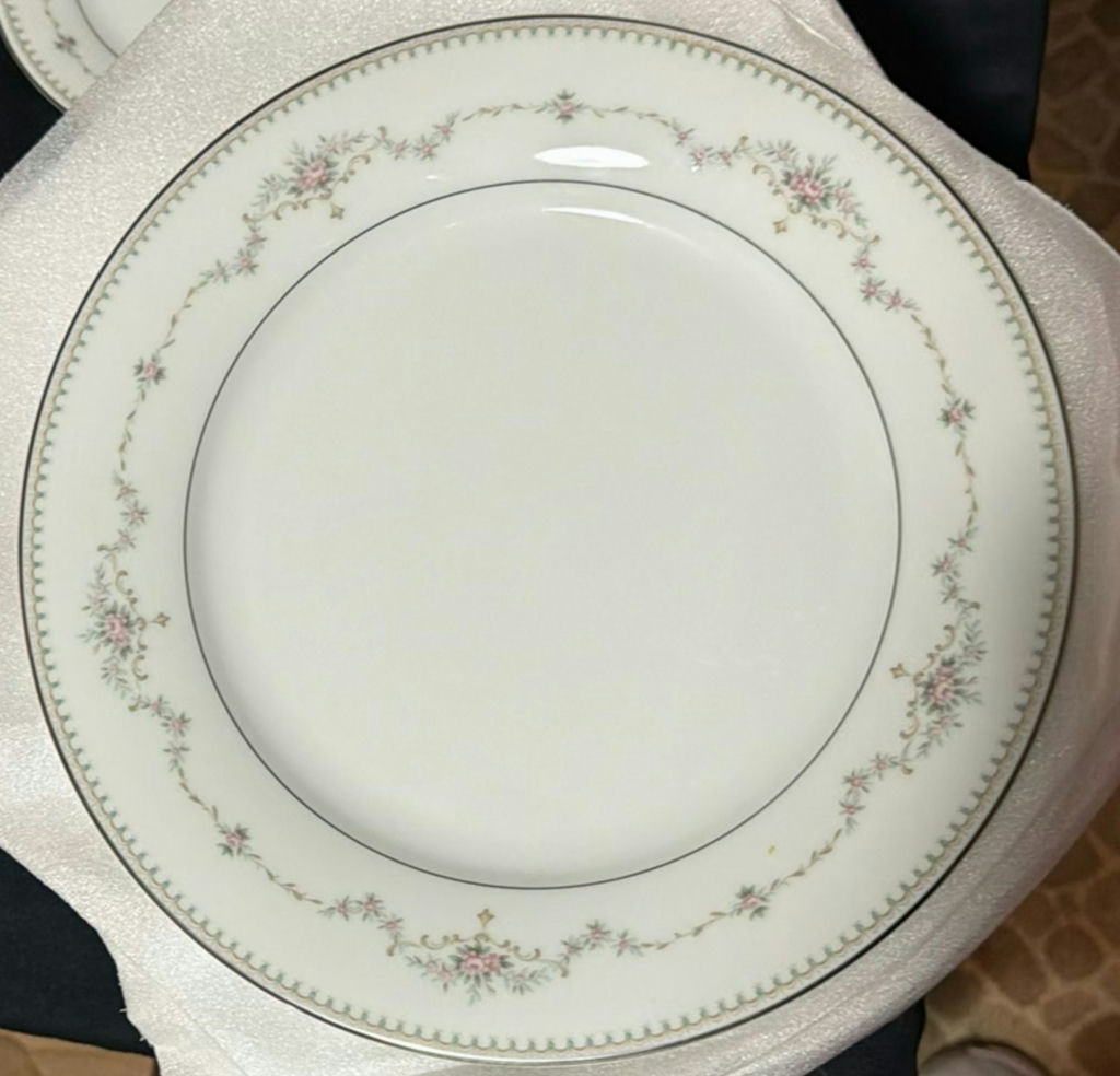 Noritake Fairmont china dinnerware set with cups and saucers - image 2 of 14