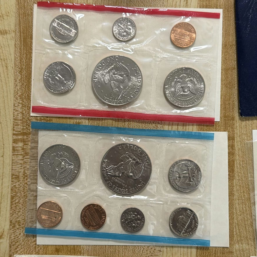 1971–1976 Eisenhower Uncirculated Silver Dollar Coin Collection - image 9 of 9