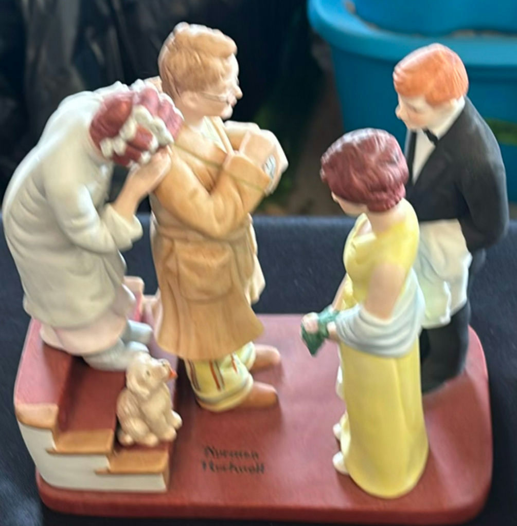 Norman Rockwell Collection of vintage ceramic figurine dioramas - image 10 of 11