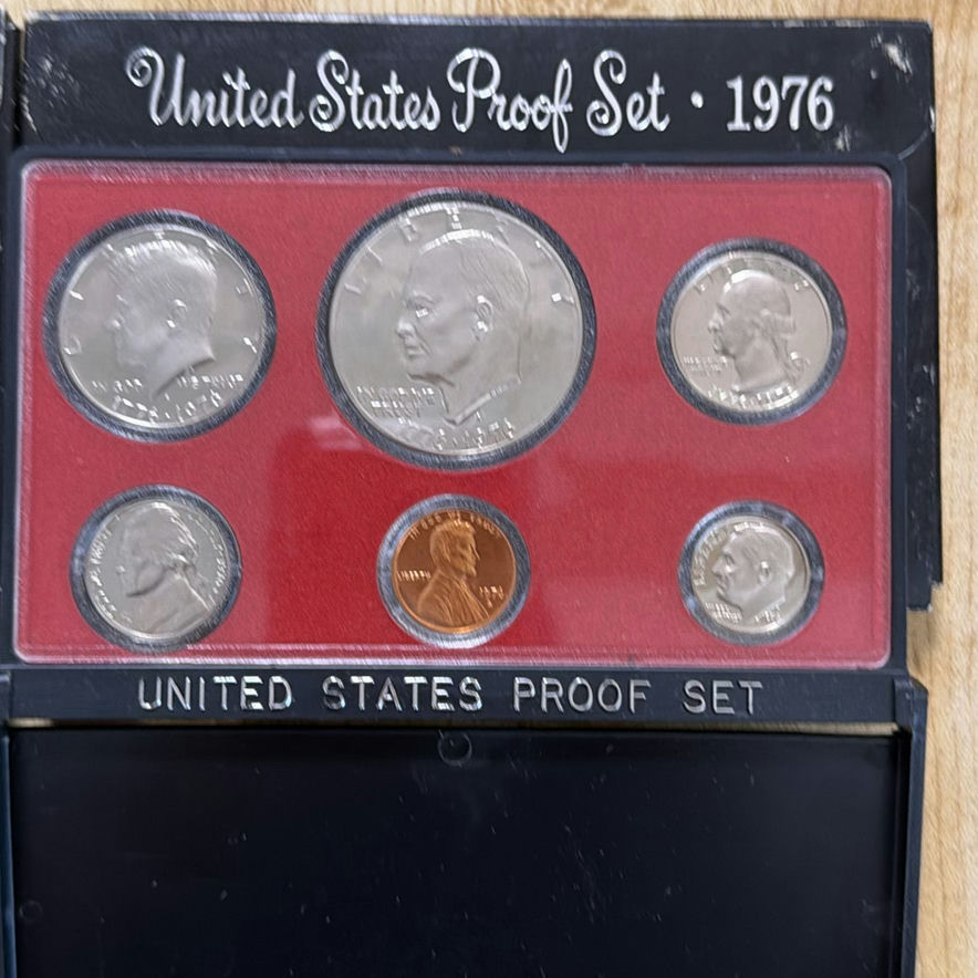 United States Proof Sets (1974–1976) - image 4 of 9