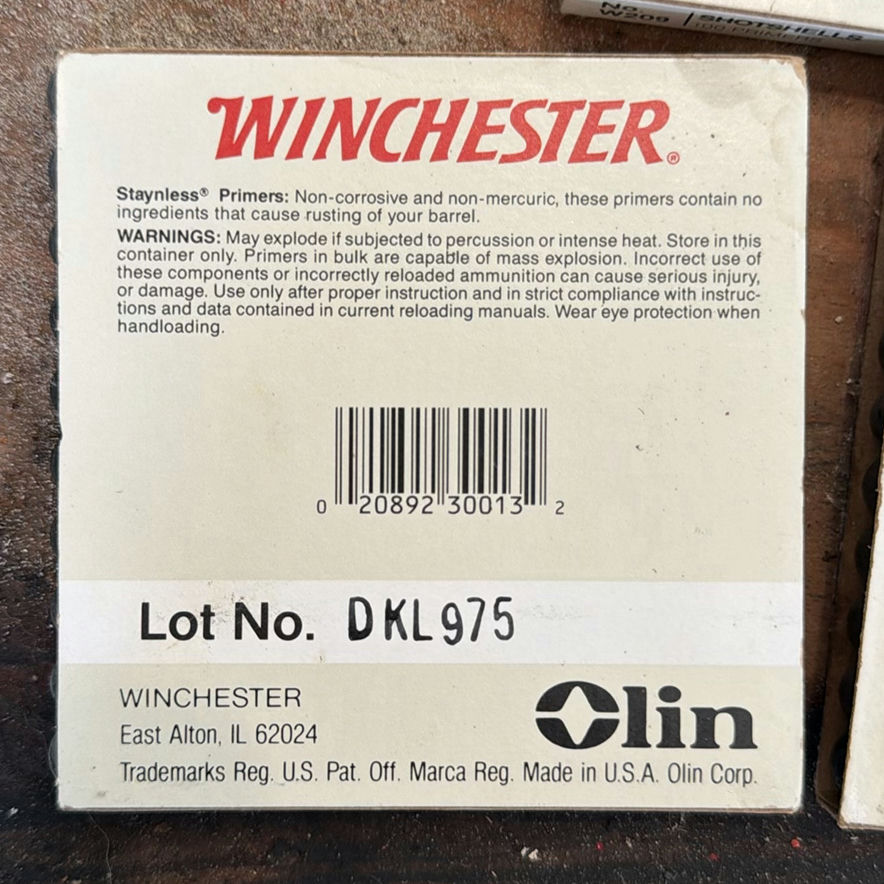 Winchester Primers for Shotshells (Lot DKL975) - image 3 of 5