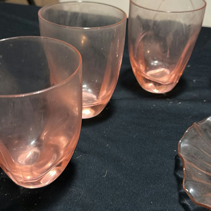 Pink glassware with pedestal dish and tumblers - image 4 of 6