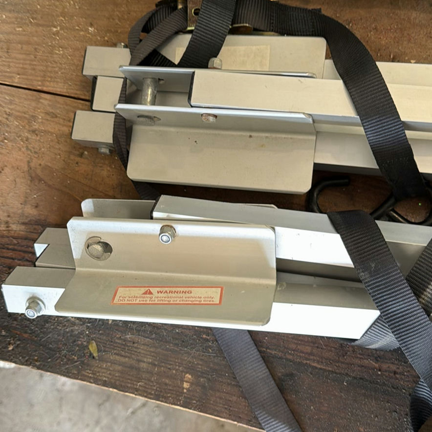 Aluminum rail components with straps and a storage bag - image 3 of 6