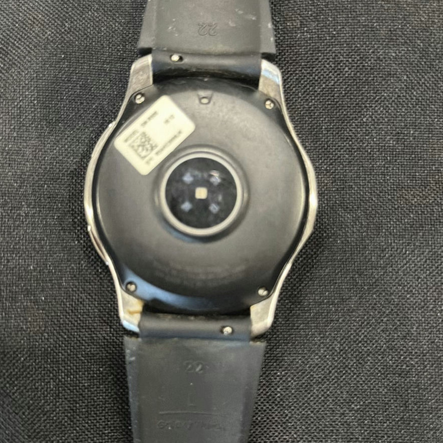 Samsung Galaxy III round smart watch with charging dock and accessories - image 3 of 9