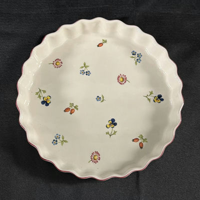 Villeroy & Boch Petite Fleur Porcelain Scalloped Dish - Image 1 of 2