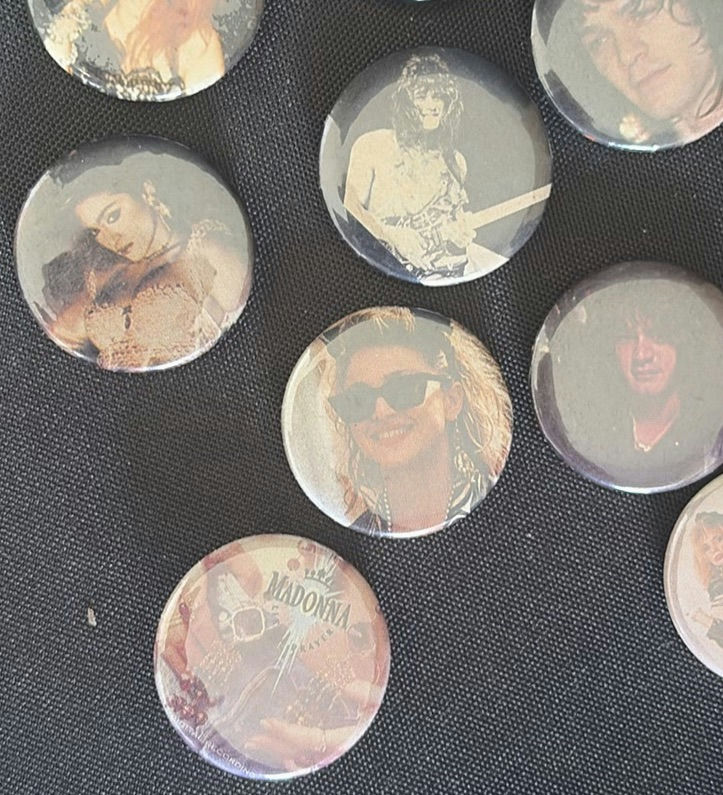 Assorted round celebrity music pins - image 2 of 5
