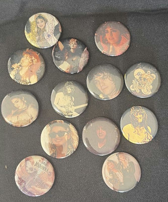 Assorted round celebrity music pins - Image 1 of 5