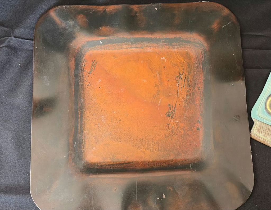 Vintage Laundry Service sign and rusted metal baking pan - image 3 of 5