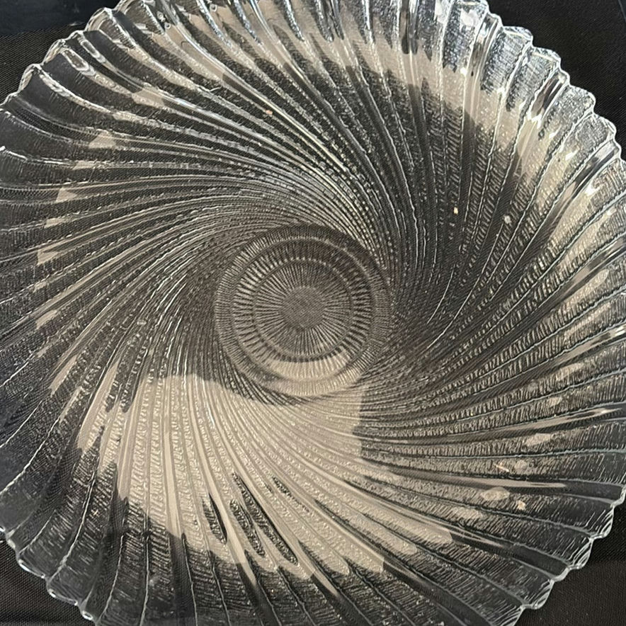 Assorted etched and decorative glass bowls and dishes - image 5 of 5
