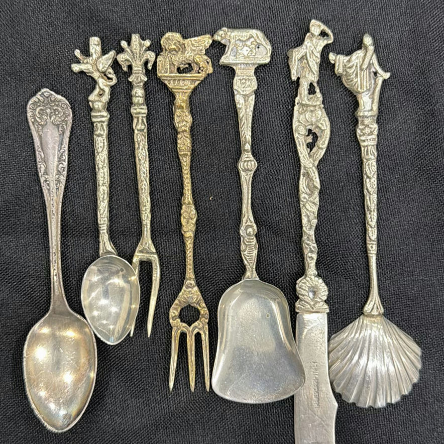 Assorted Ornate Metal Flatware Set - image 6 of 7