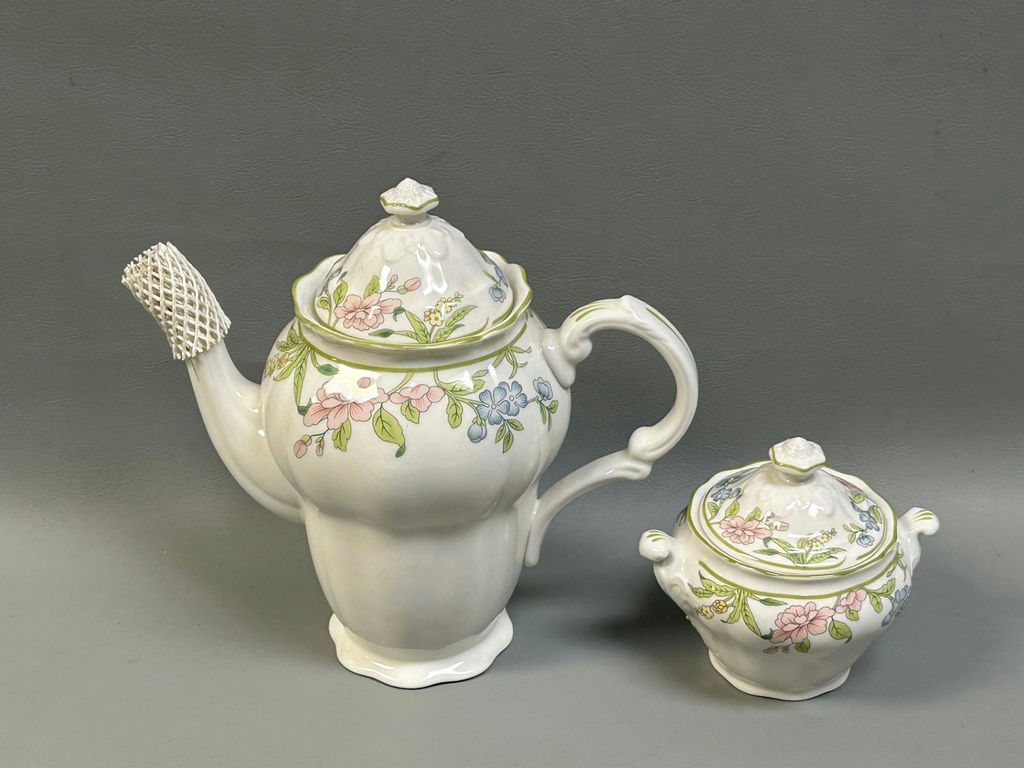 Royal Doulton Majestic Collection China - image 9 of 9