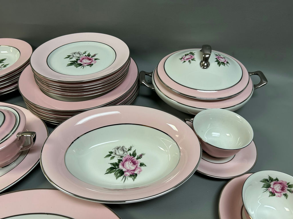 Vogue "Royal Jackson" Fine China - image 3 of 6
