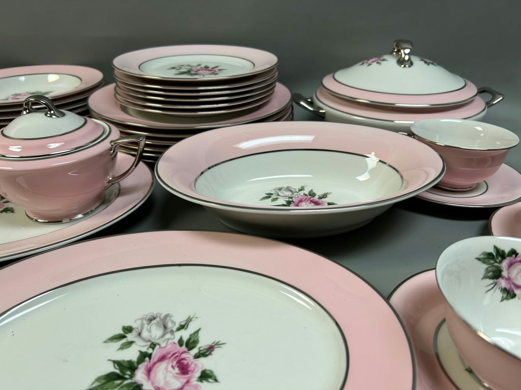 Vogue "Royal Jackson" Fine China - image 6 of 6