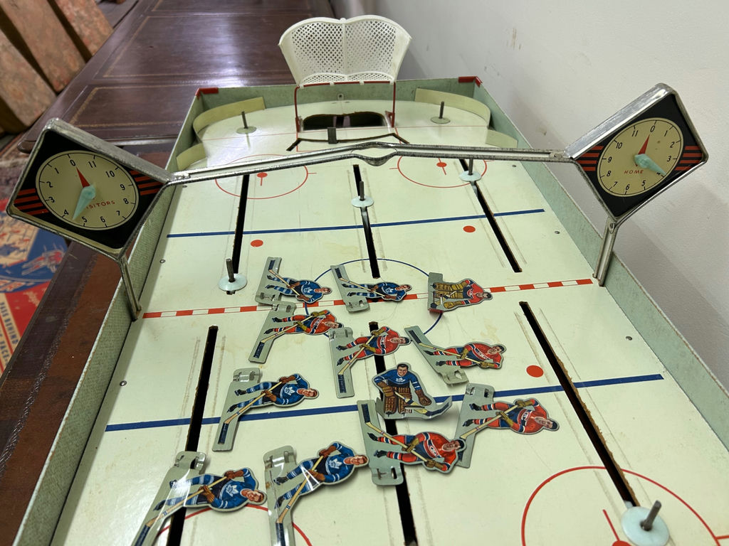 Vintage N.H.L Playmaker Game with Original Box - image 4 of 9