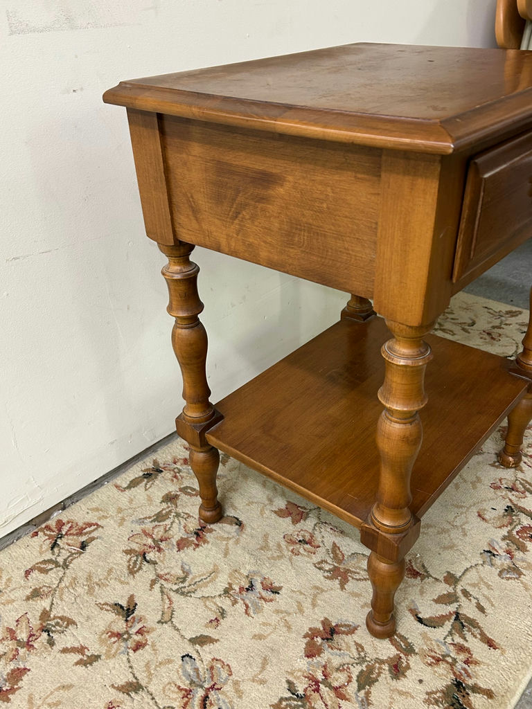 Kling Maple One Drawer Nightstand - image 5 of 8