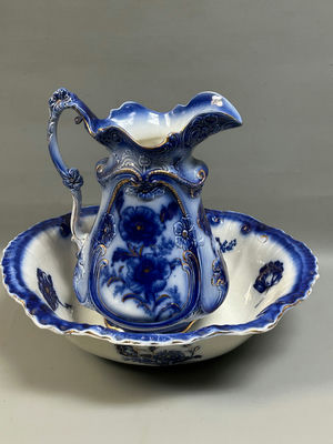 Large Flow Blue Pitcher and Basin Poppy Pattern - Image 1 of 11