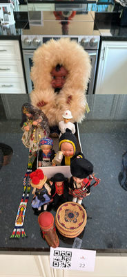 Assorted dolls and handmade crafts - Image 1 of 3