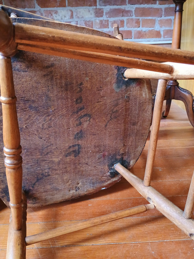 Vintage wooden cabinet and chair - image 4 of 8
