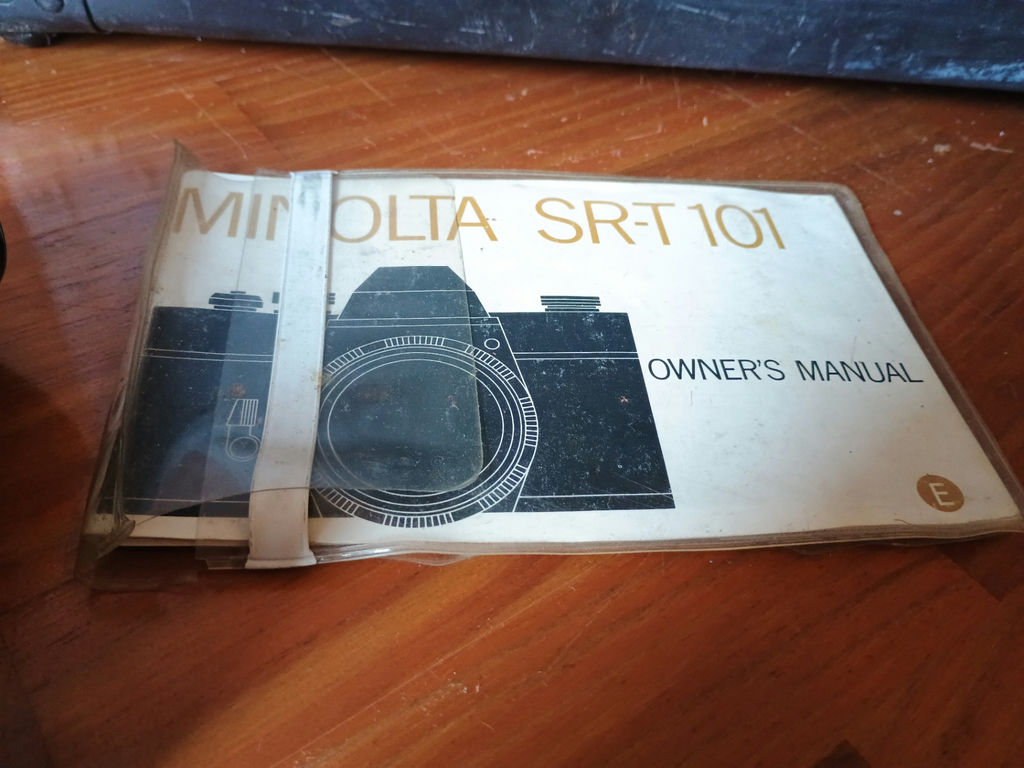 Vintage camera and more - image 4 of 8