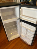 Refrigerator and Freezer - thumbnail 2 of 3