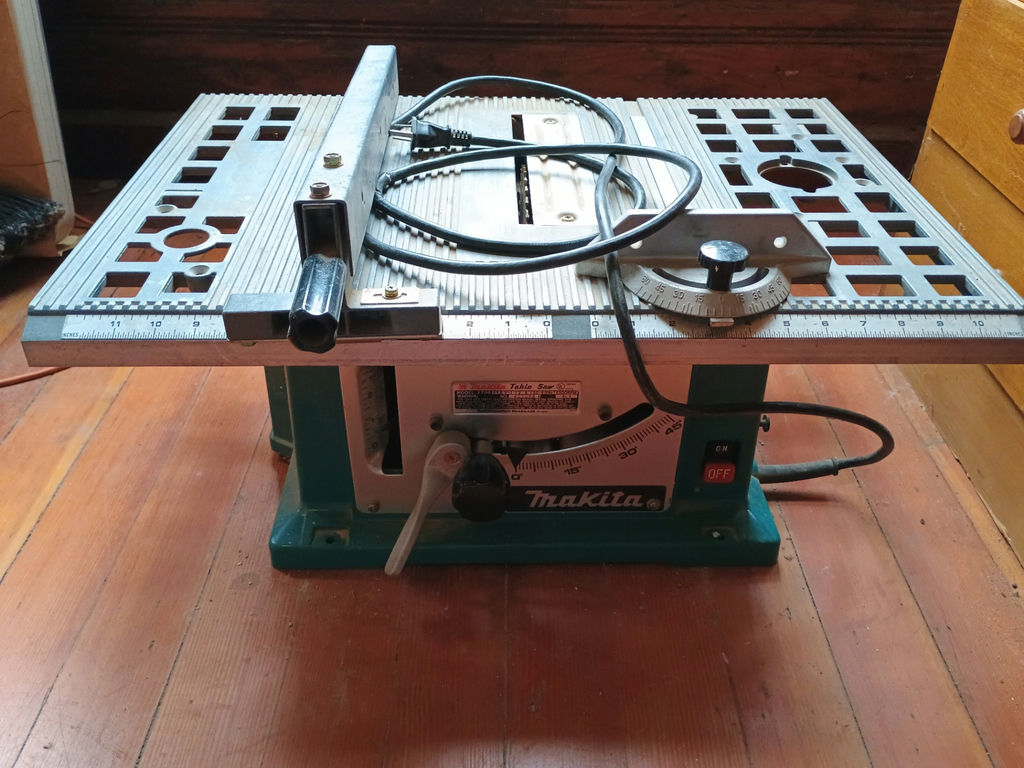 Makita Table Saw - image 1 of 5