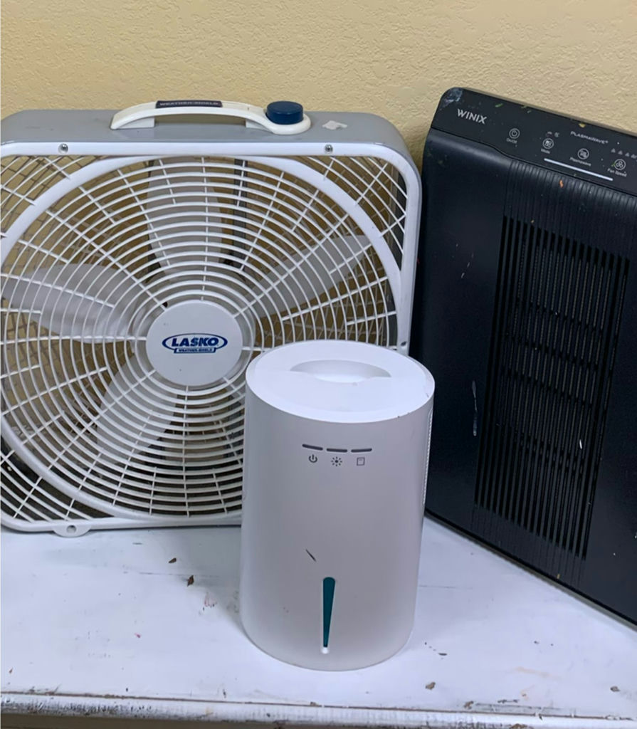 Box Fan, Air Purifier And Small Dehumidifier - image 1 of 8