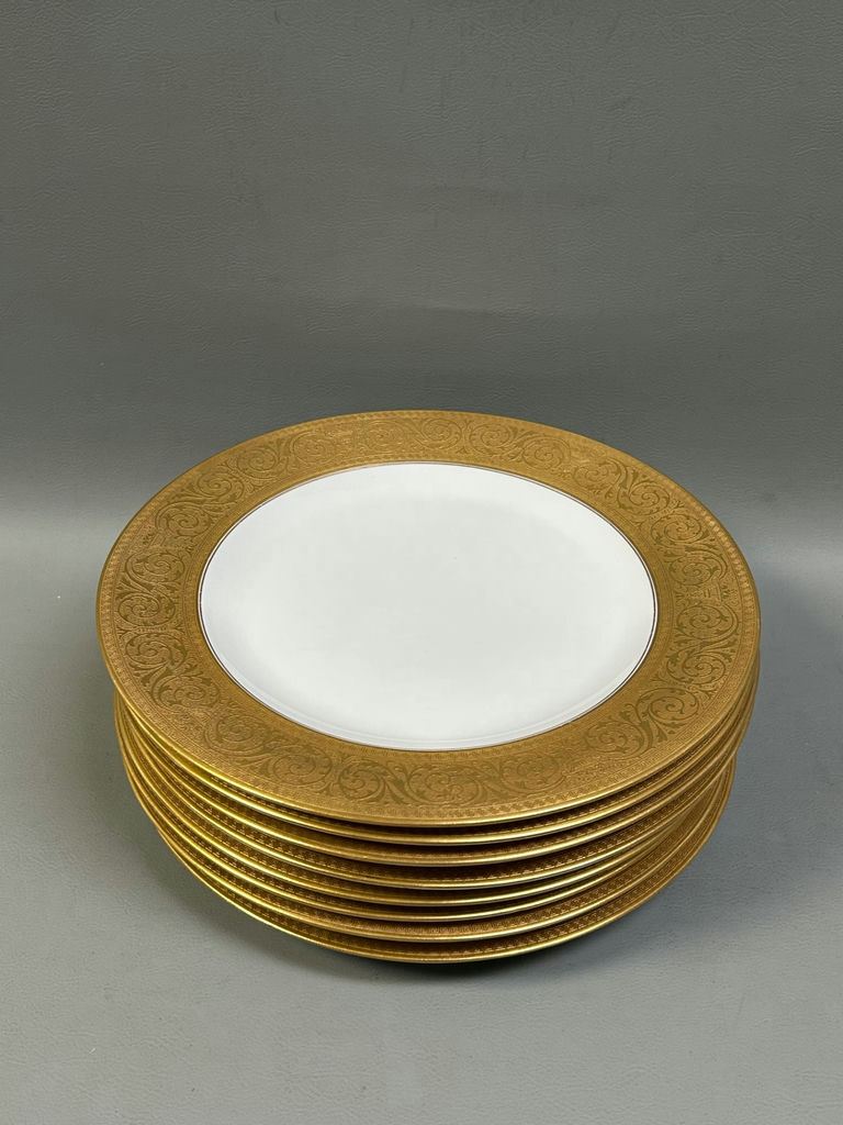 Pickard Black Knight Dinner Plates - image 5 of 8