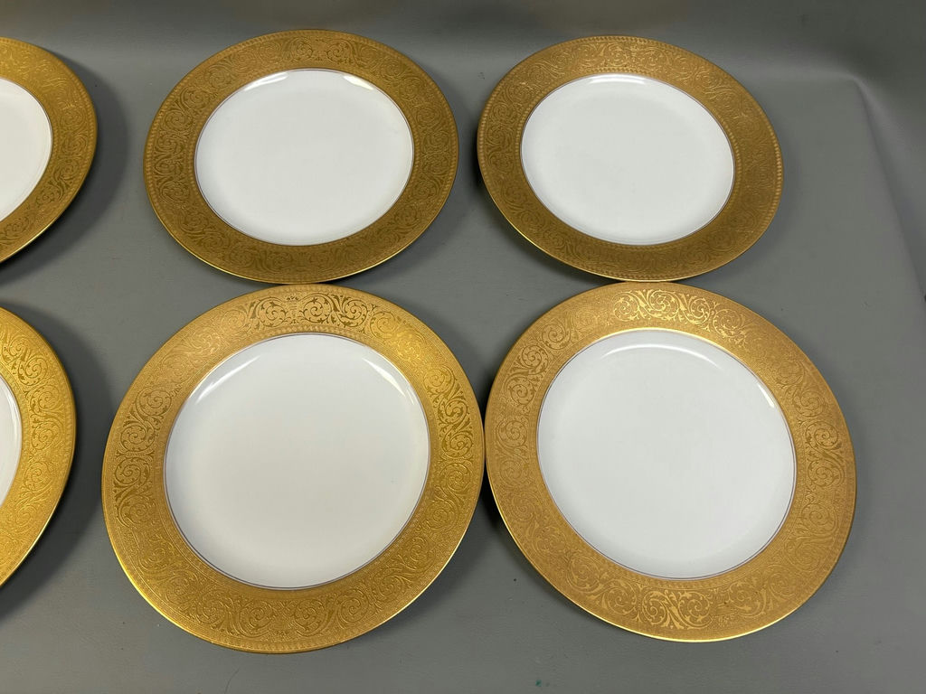 Pickard Black Knight Dinner Plates - image 8 of 8