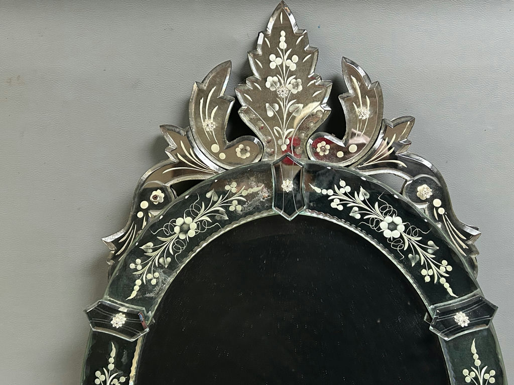 Venetian Glass Oval Mirror Made in France - image 5 of 6
