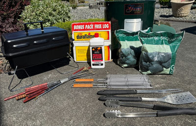 Barbecue grilling gear and accessories - Image 1 of 6