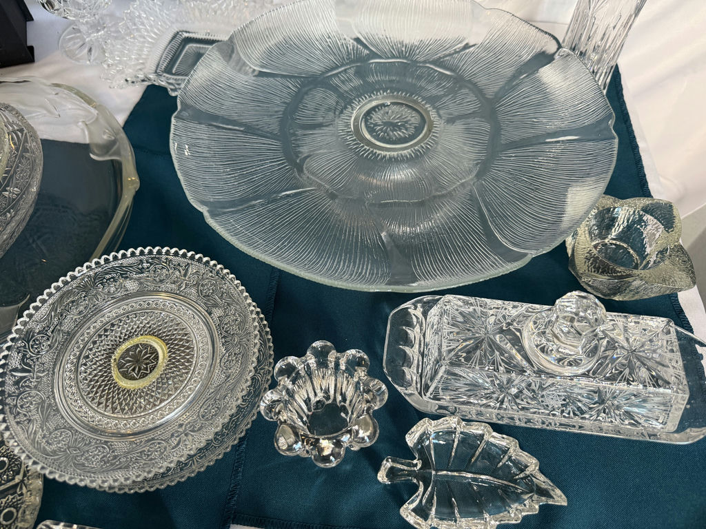 Crystal glassware collection - image 4 of 12