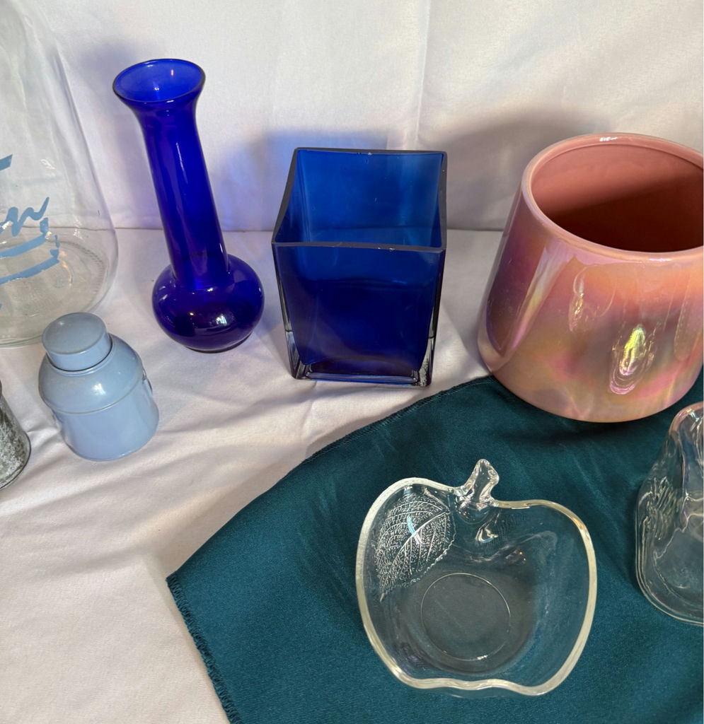 Assorted glassware and containers - image 3 of 3