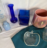 Assorted glassware and containers - thumbnail 3 of 3